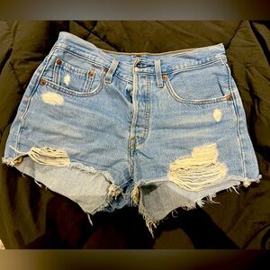 Levi’s shorts size 26